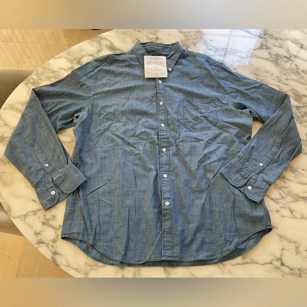 EUC J. Crew Classic Fit Long Sleeve Chambray Cotton Blue XL - holes under arms